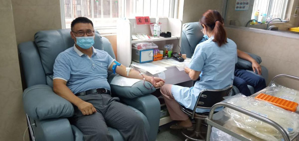 公司积极响应应急献血