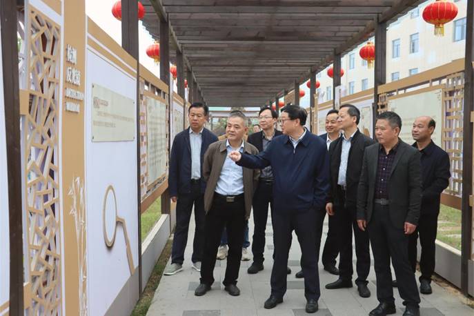 市“江淮普法行”督查组一行到公司检查指导 市“江淮普法行”督查组一行到公司检查指导